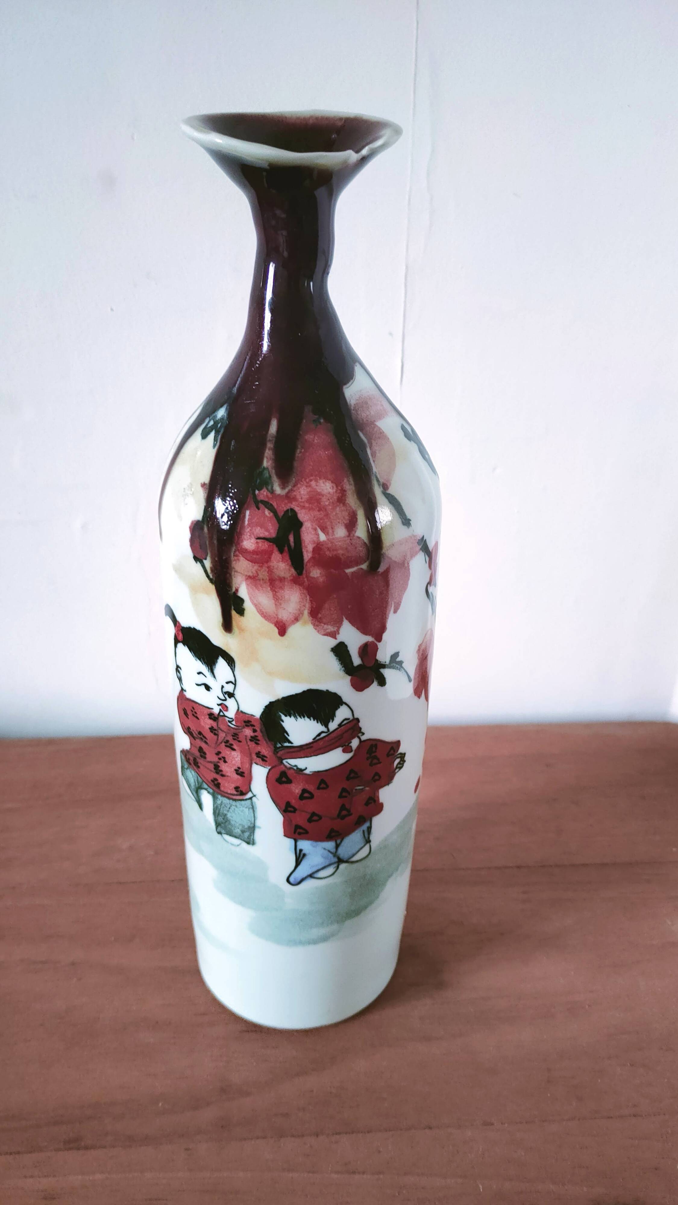 Chinese porcelain vase design from the 60s