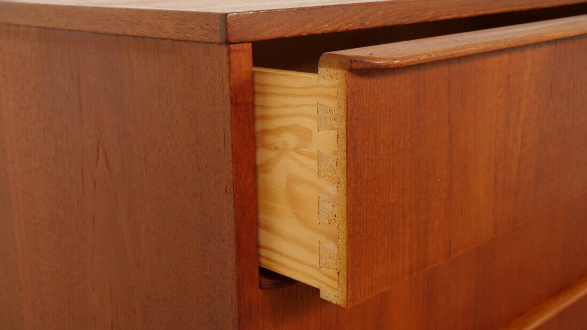 Commode danoise vintage | Teck | 6 tiroirs | 106 cm