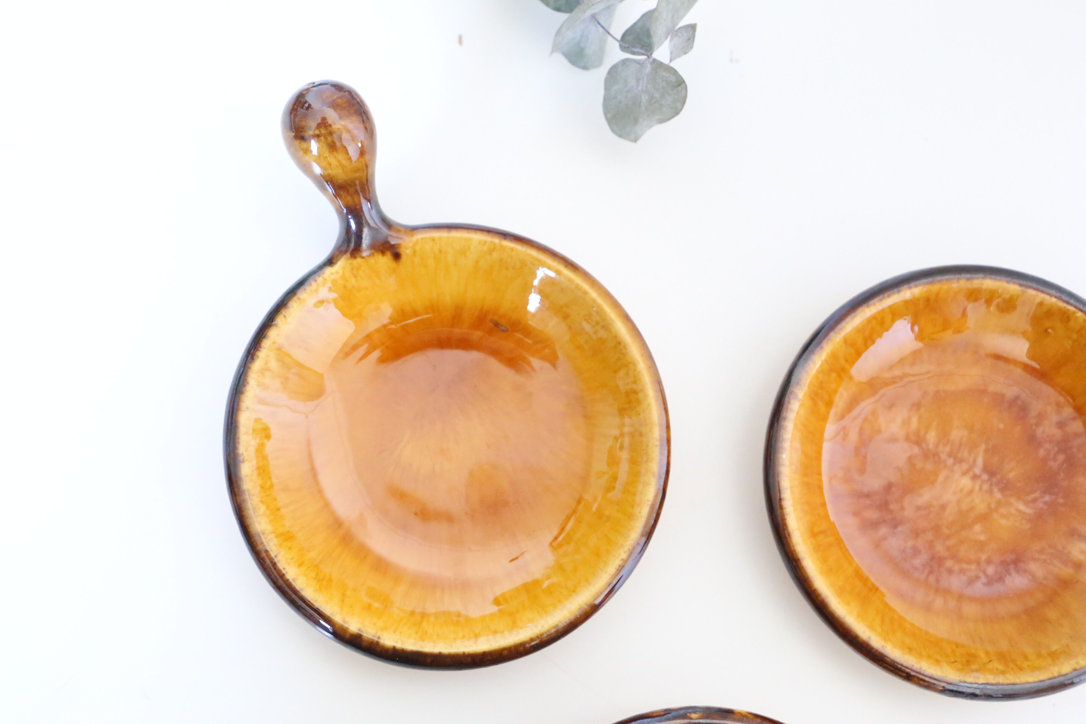 Raviers, aperitif dishes, vintage