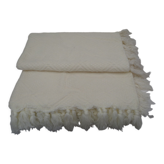 Ecru mesh bedspread or sofa throw