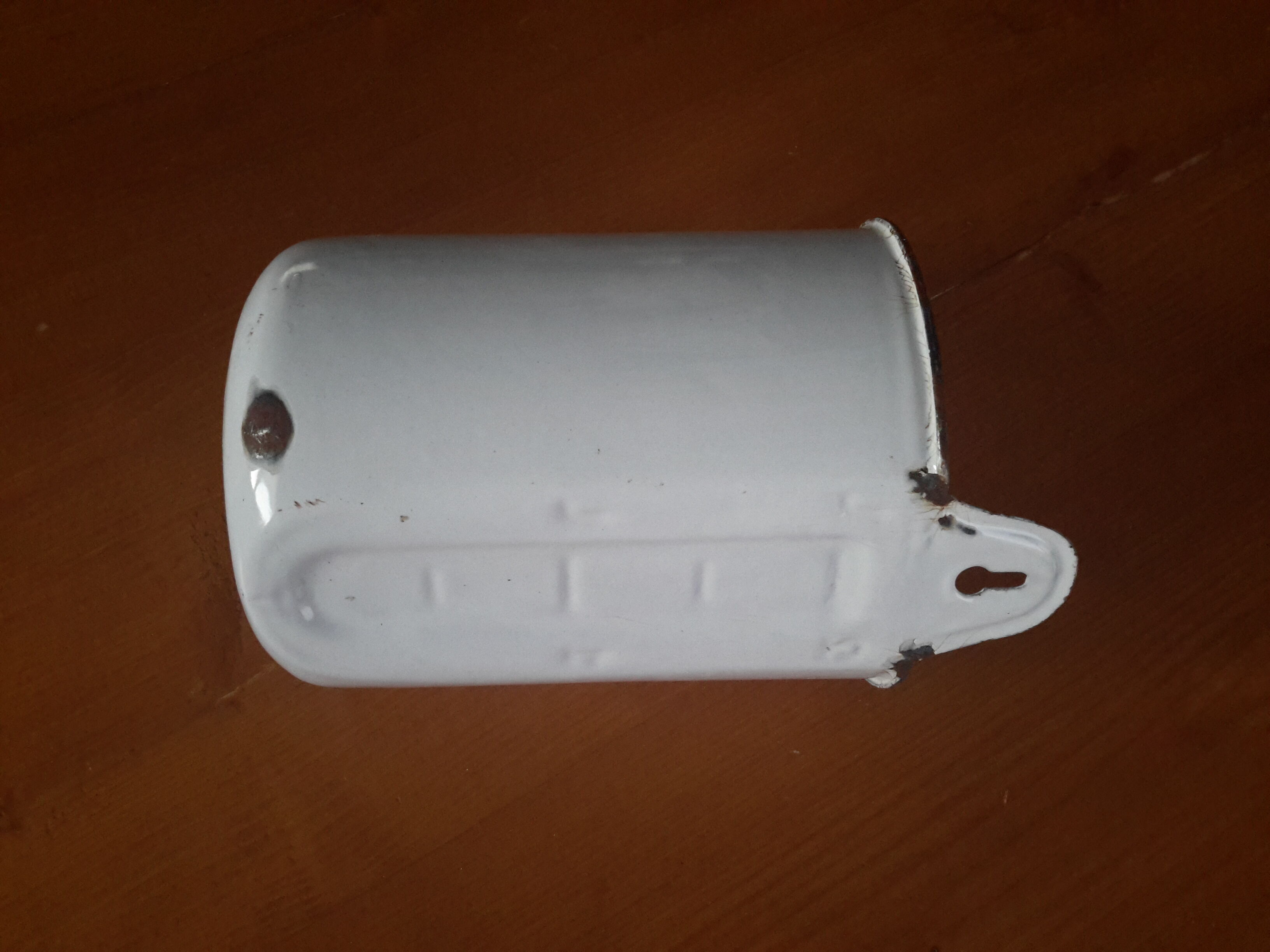 Enamelled water fountain