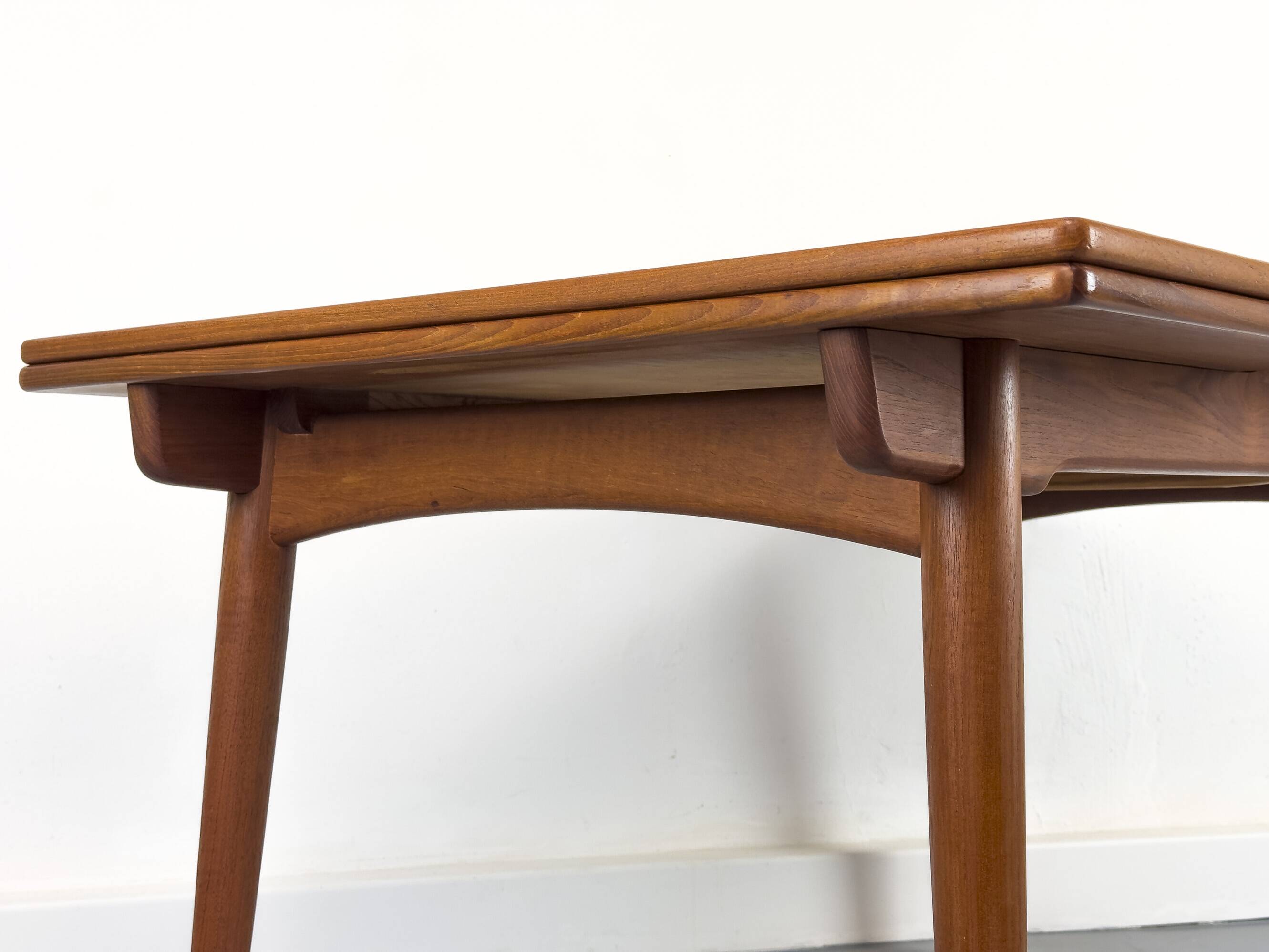 Table à manger en teck AT-312 par Hans J. Wegner pour Andreas Tuck, années 1960