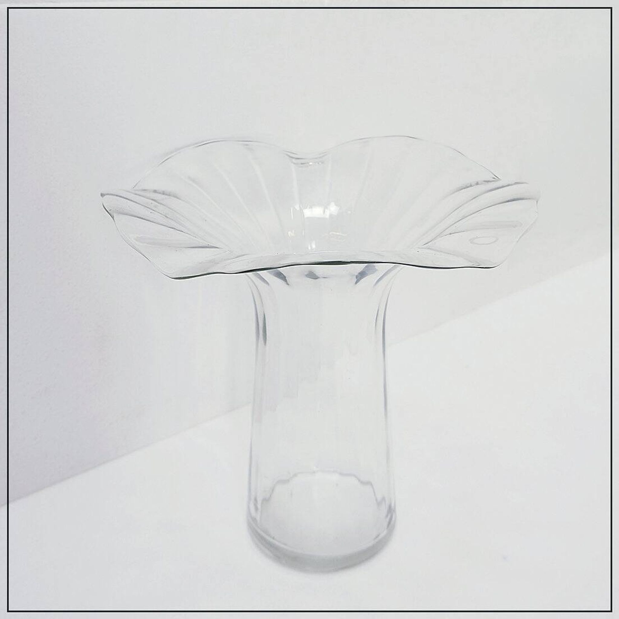 Vase en verre transparent attribué à Peill & Putzler - Vers 1970