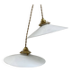 Paire de suspensions en opaline blanche