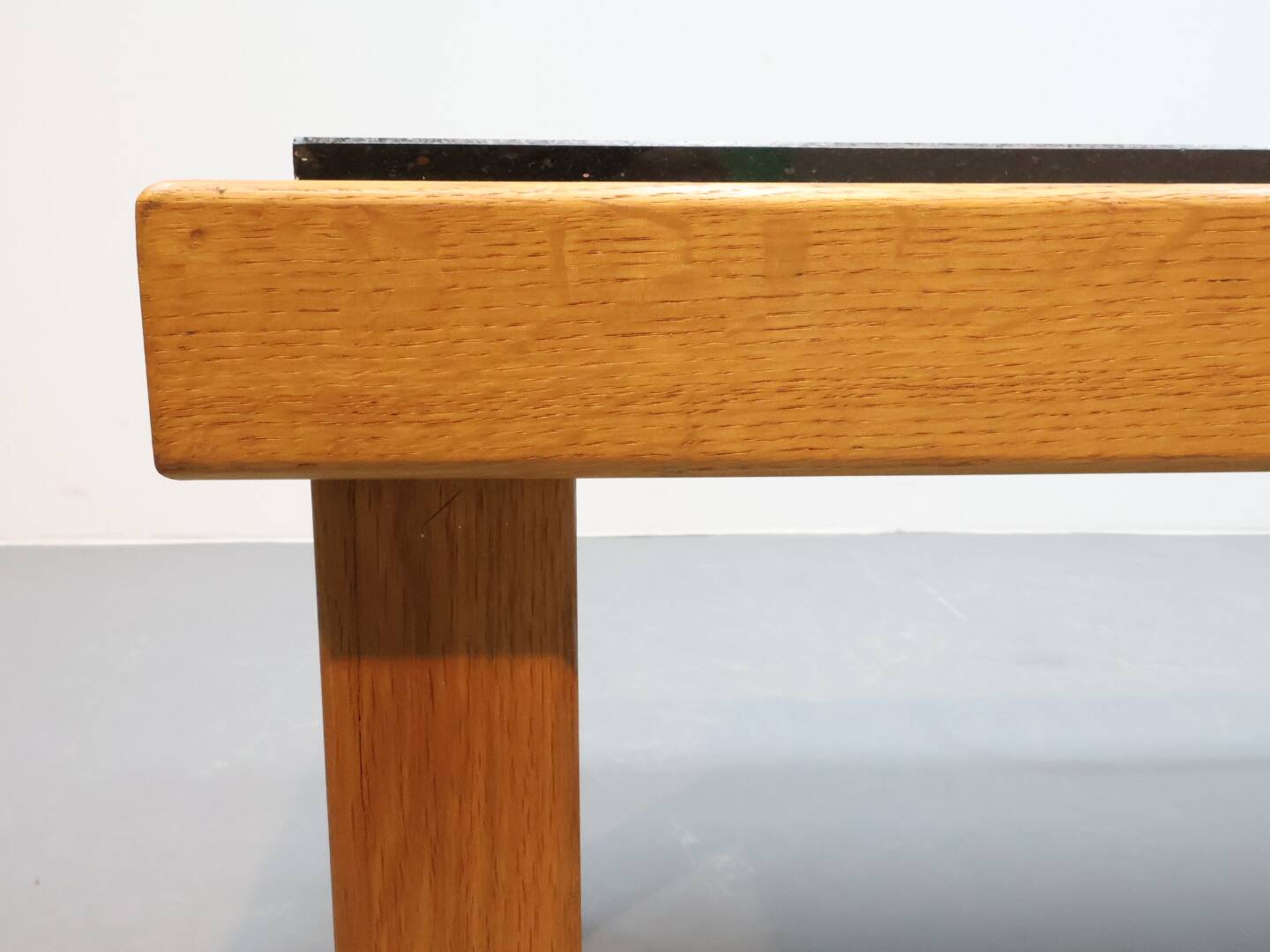 Vintage sidetable salontafel eikenhout graniet handgemaakt