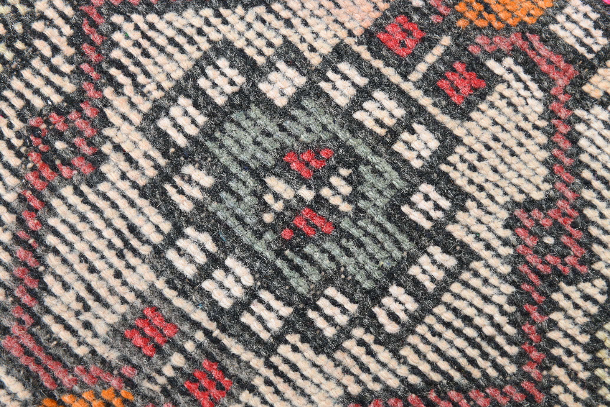 Coral red vintage rug 91x45cm