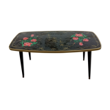 Vintage coffee table floral pattern