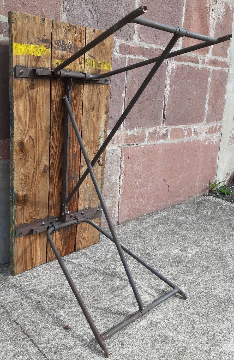 Folding workshop table