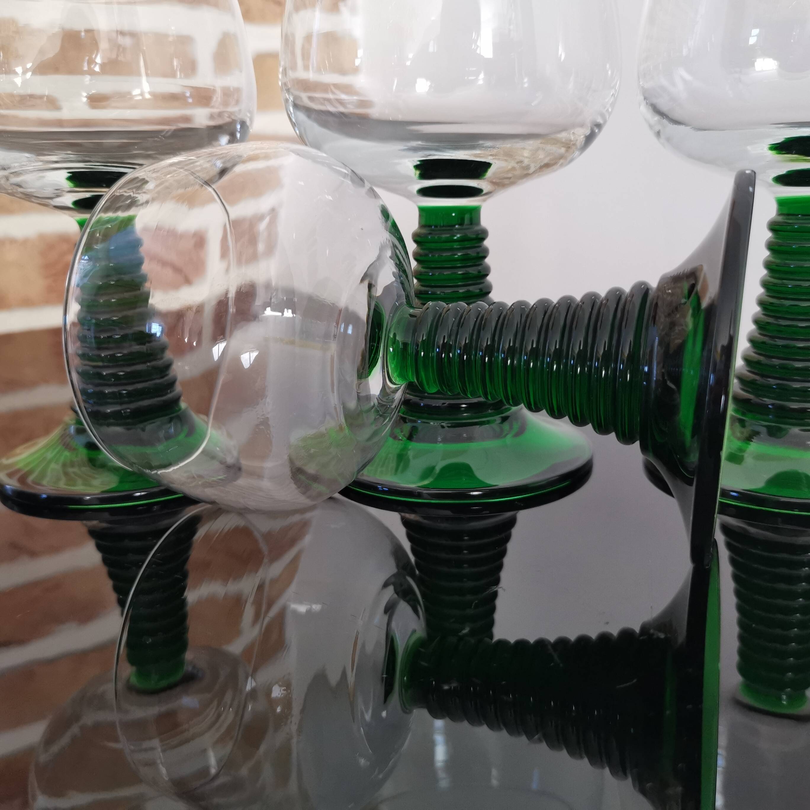 4 Alsace wine glasses with green twisted legs, ROEMER type