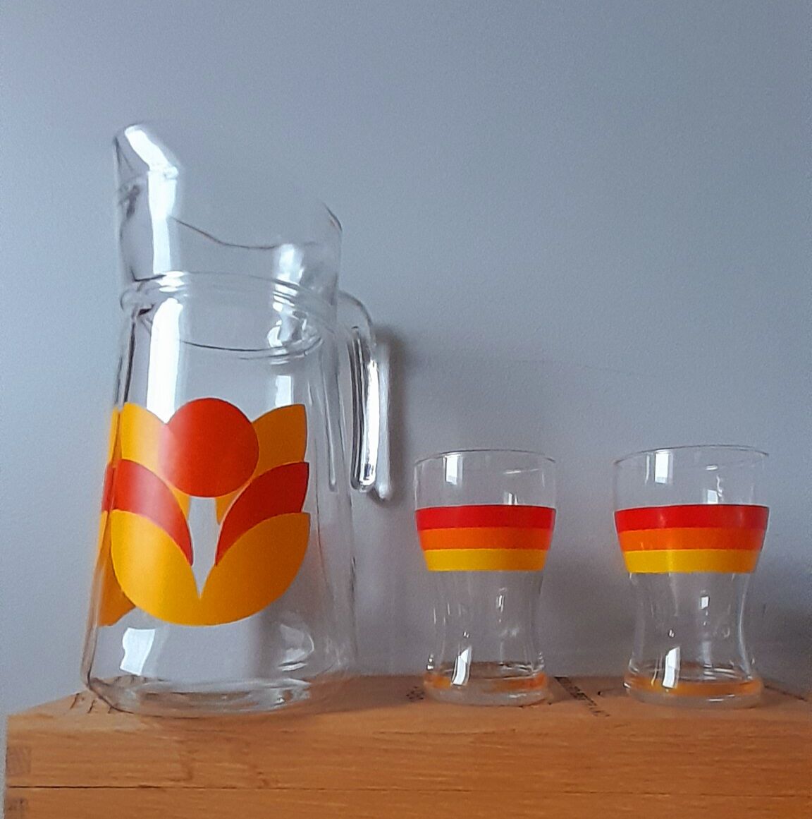 Carafe service and 2 glasses 70s