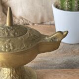 Old oil lamp Aladdin's lamp in bronze oriental lamp