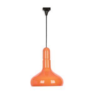 Suspension orange par Staff Allemagne