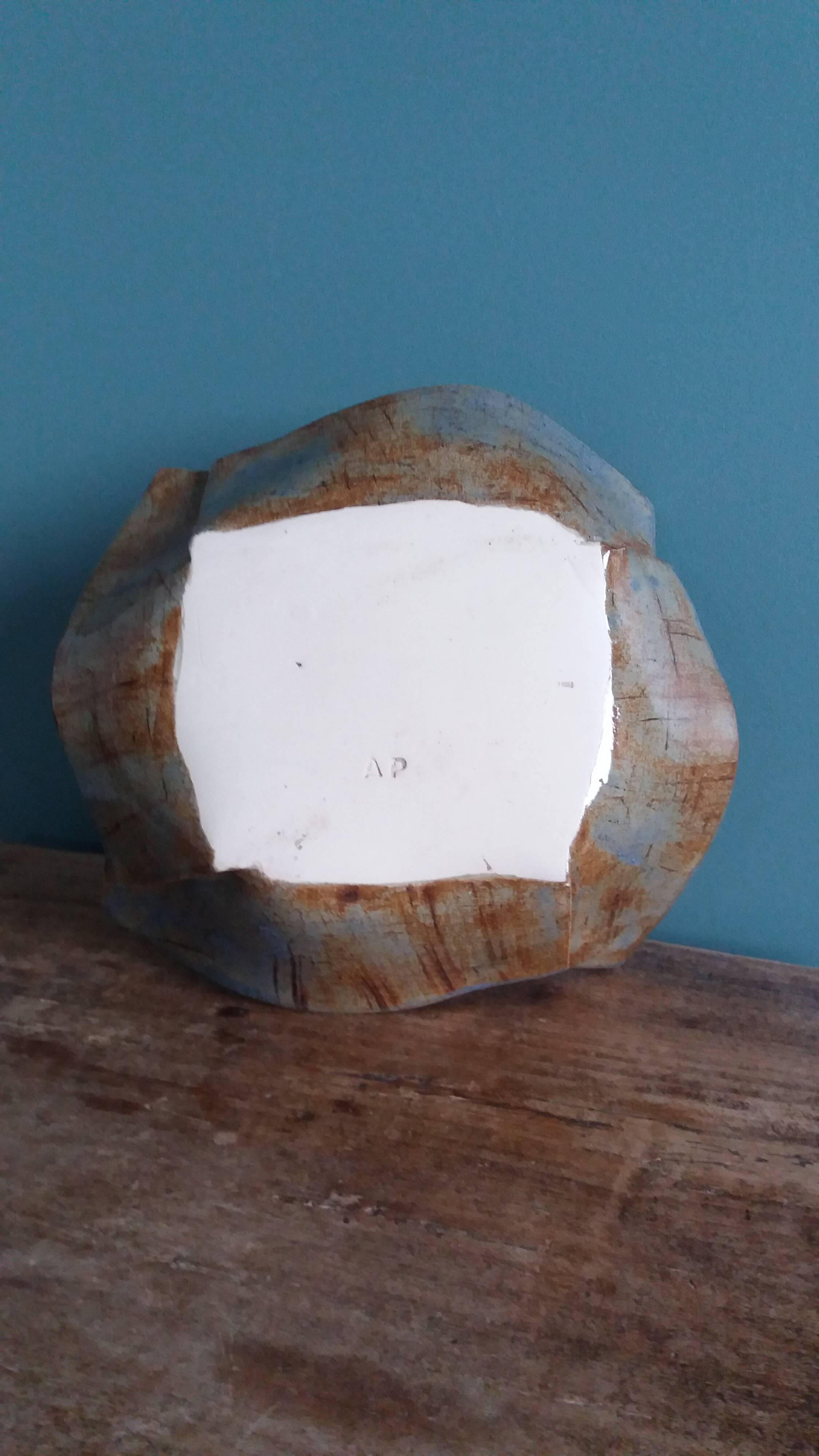 AP ceramic trinket tray with lace-like embroidery effect