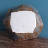 AP ceramic trinket tray with lace-like embroidery effect