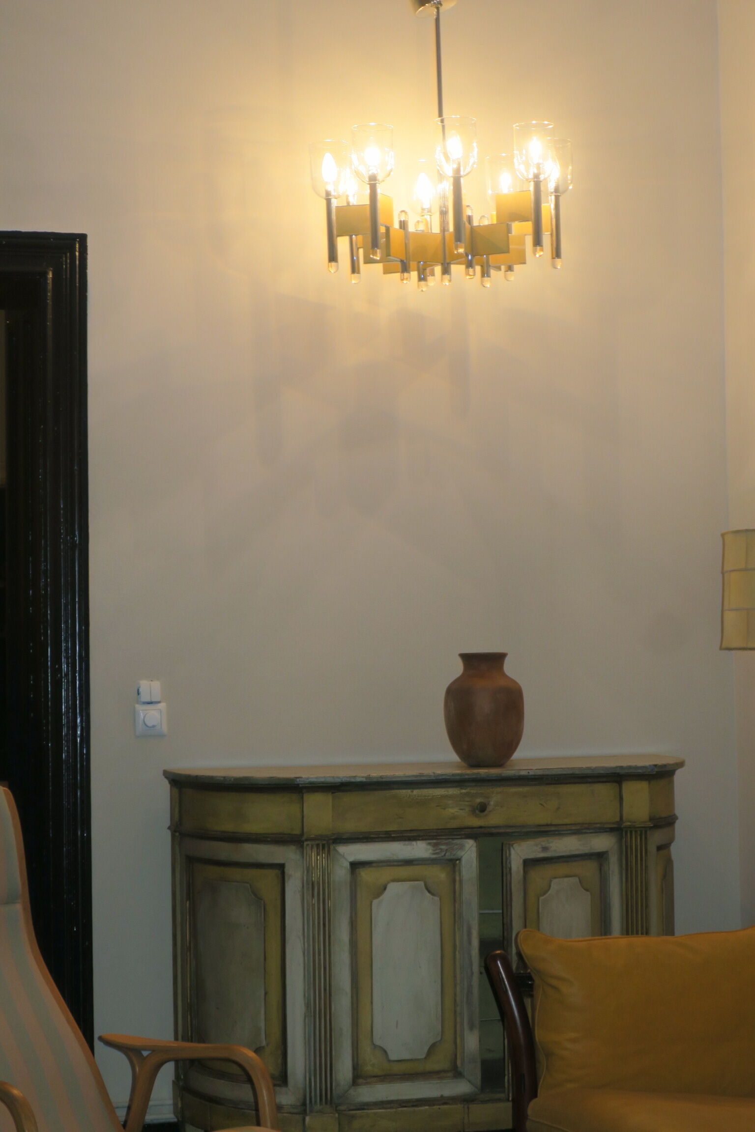 Sciolari brass and glass 8 arm chandelier, 1970s