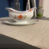 Porcelain sauce boat