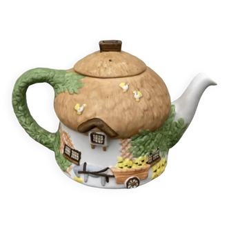 Staffordshire English Slush Teapot