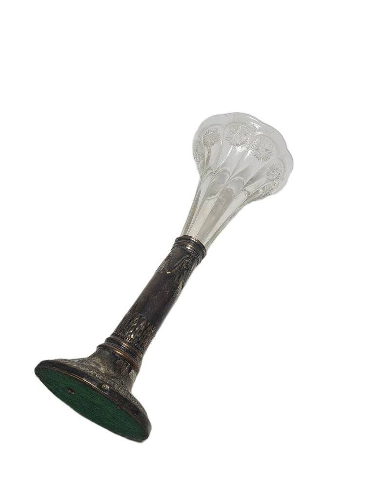 Art Nouveau French flute vase, 1900s
