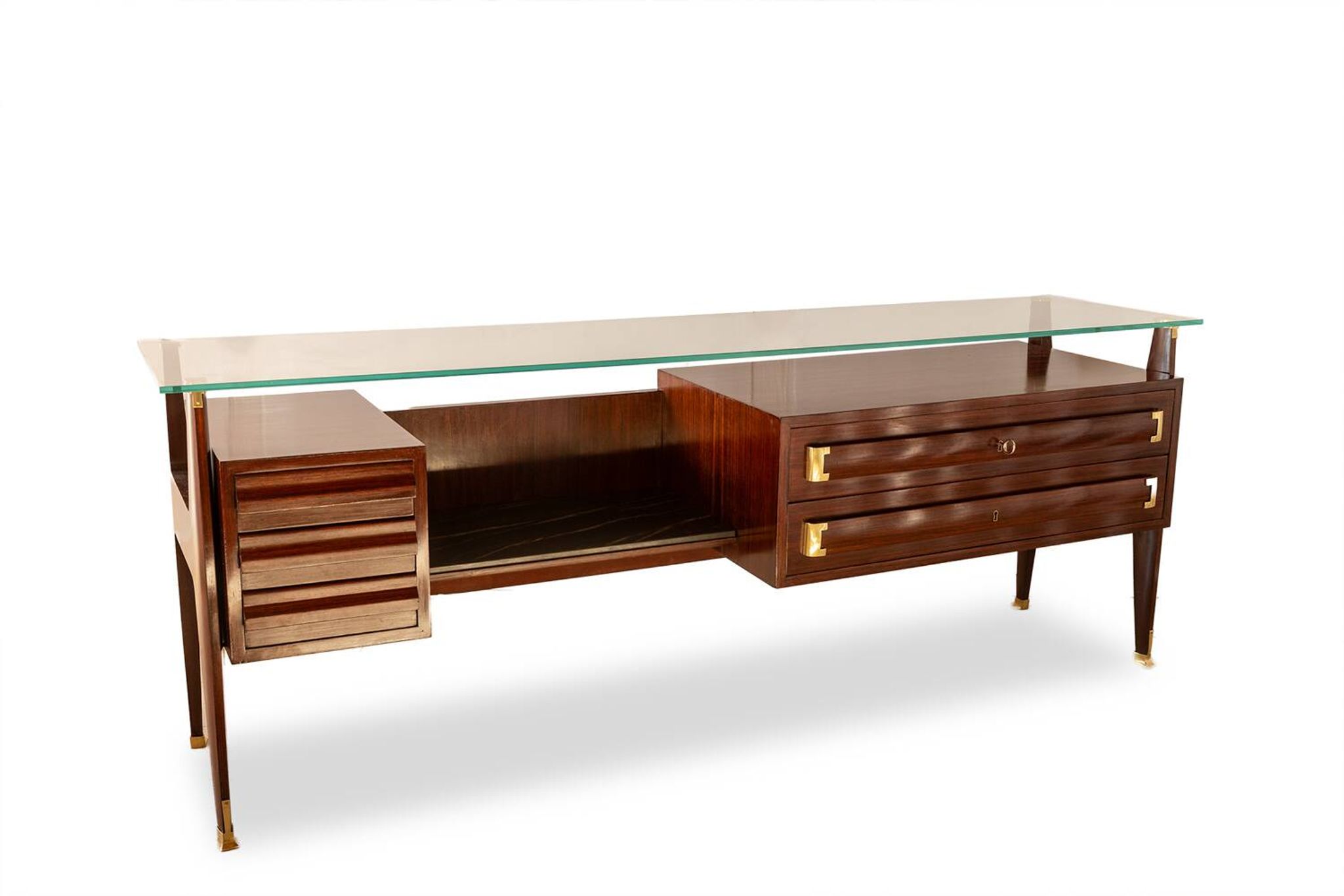 Commode or sideboard in rosewood. Italian work from the 1960s.