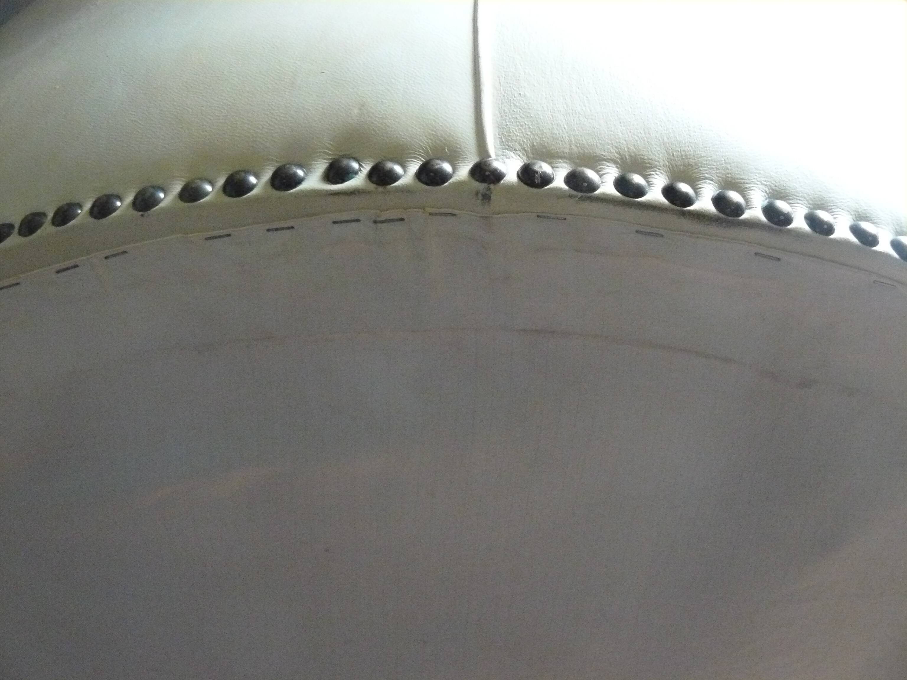 Rare circular canapé banquette