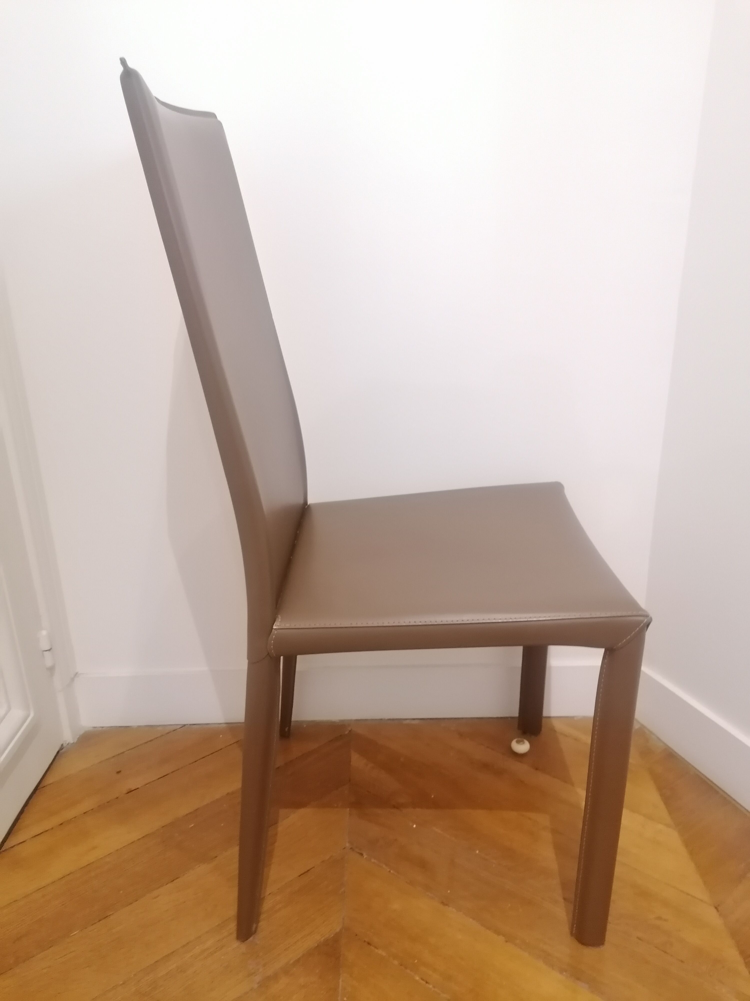 6 chairs Roche Bobois model Holly high backrest