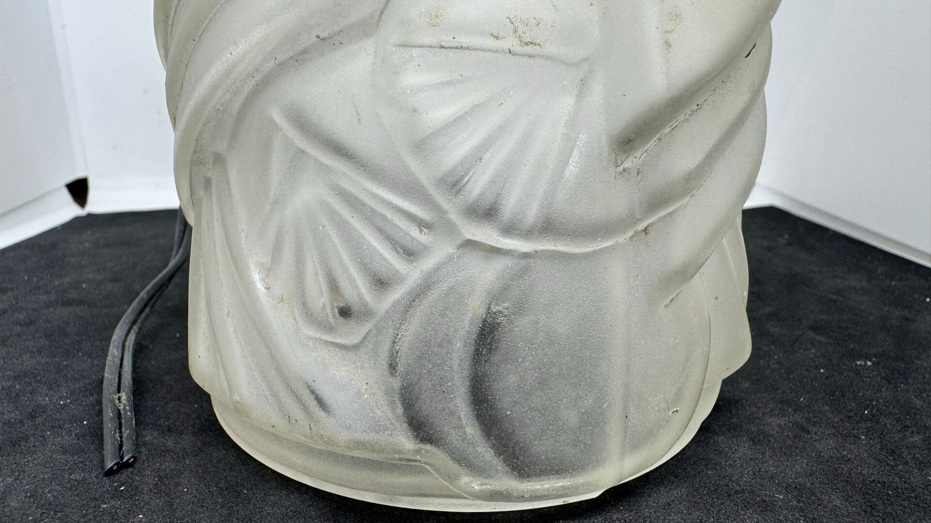 Art Deco moulded glass tulips