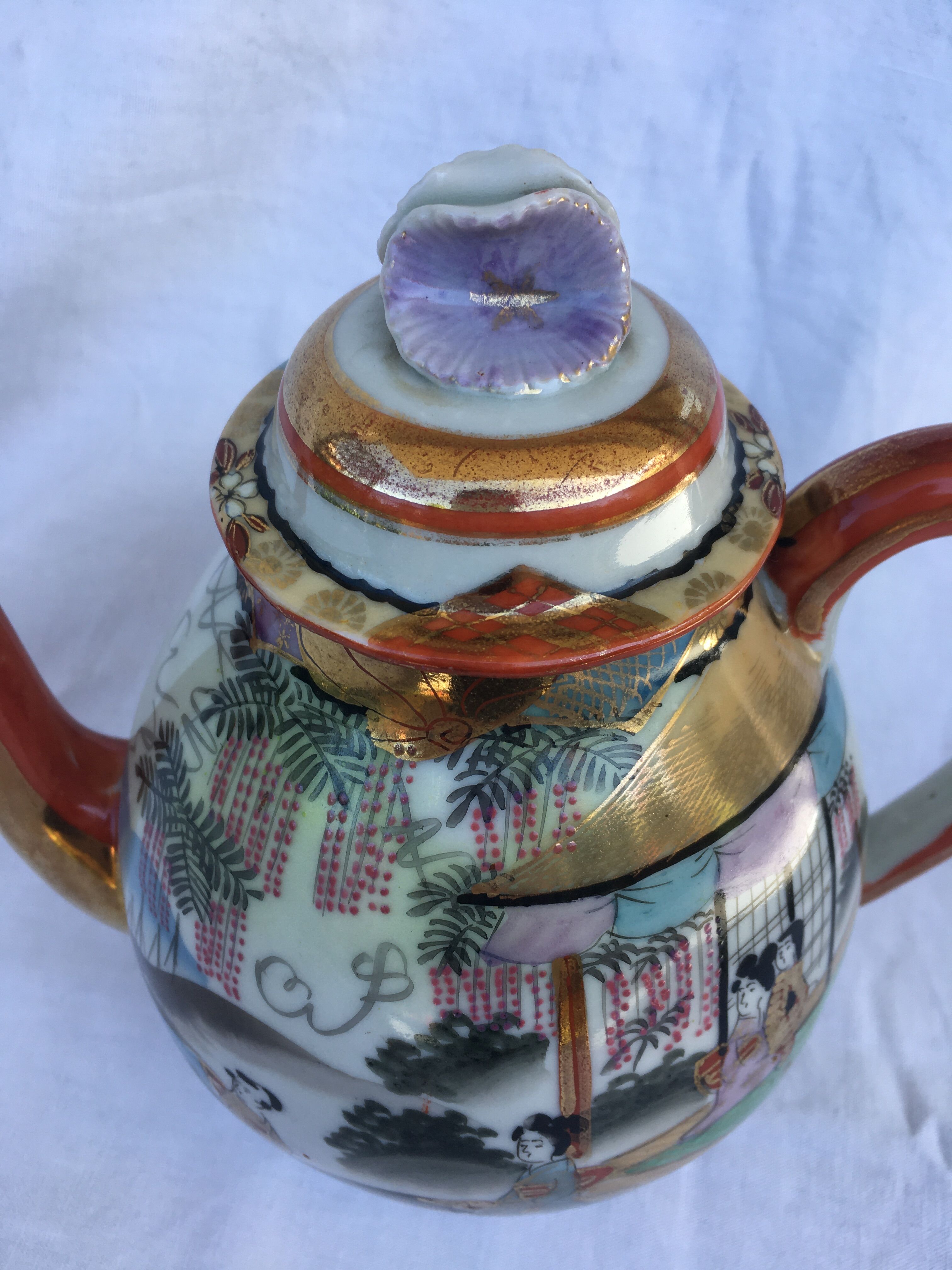 Porcelain teapot with Japanese decoration