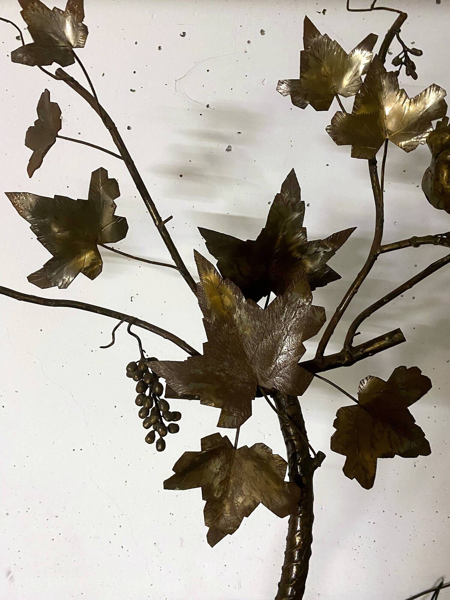 gold metal tree floor lamp Italy 1970s