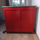 Meuble de métier , buffet parisien en tôle émaillé rouge et blanc