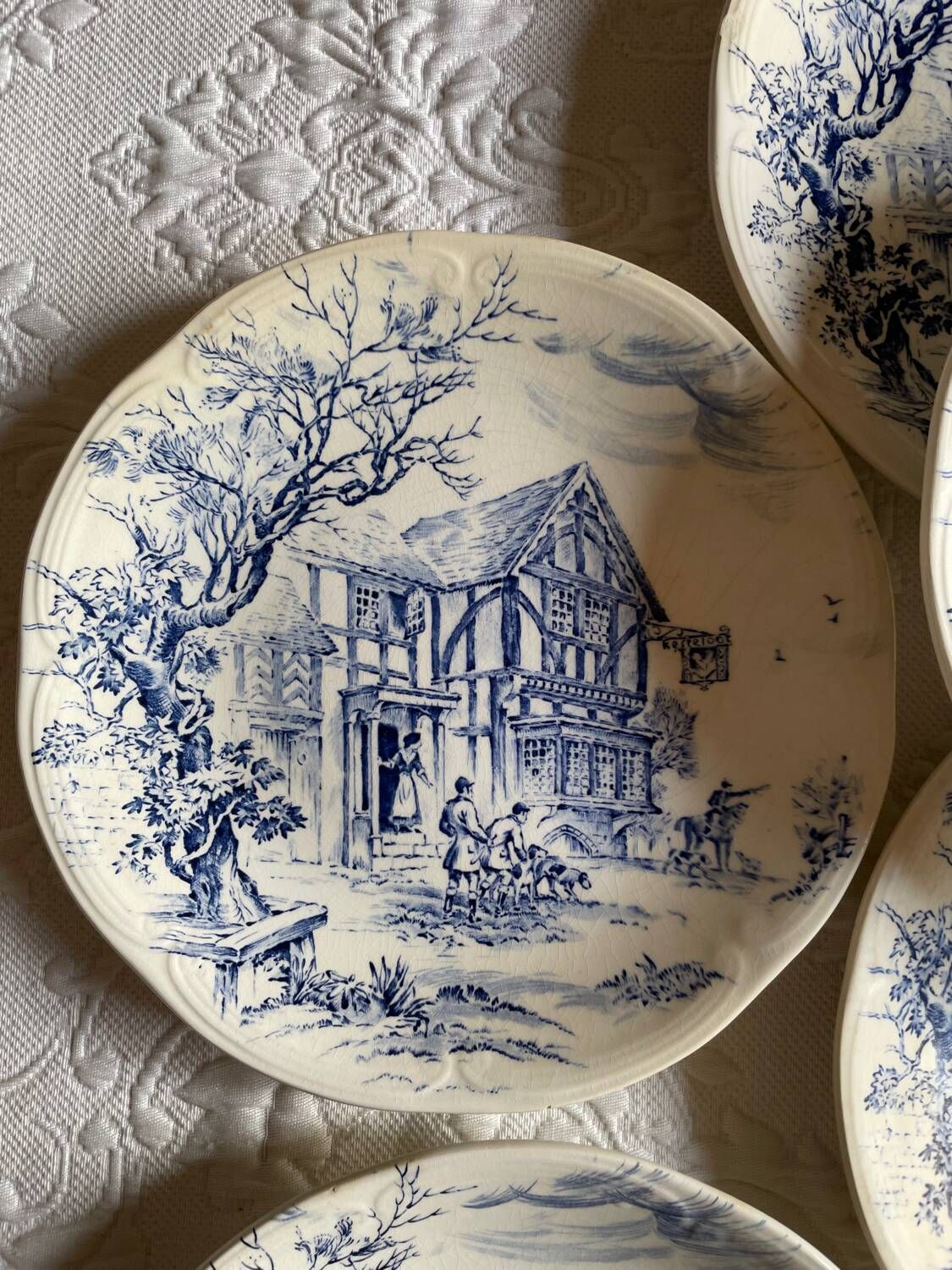 7 flat plates in earthenware by gien ludlow blue hunting decor year 70