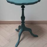 Pedestal table