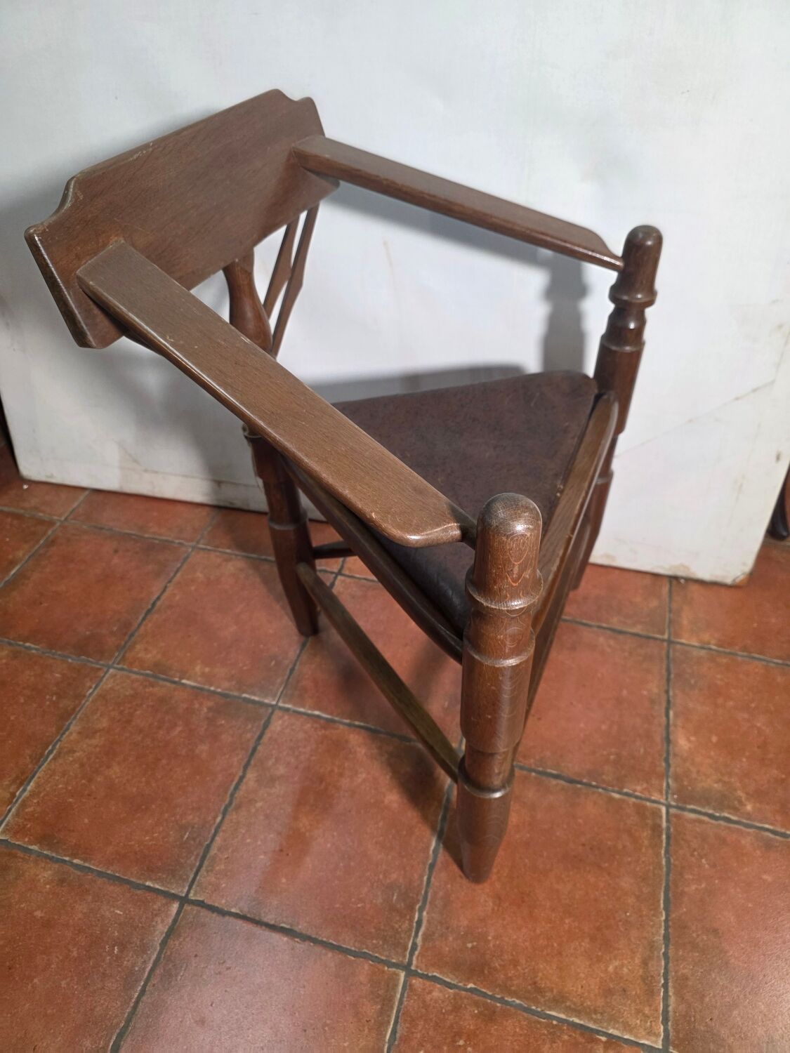 Corner tripod monk chair Munkstol Solid oak