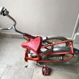 Foldable vintage metal children's bike
