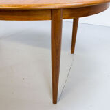 Danish teak oval extending dining table by Gudme Möbelfabriken, 1960s