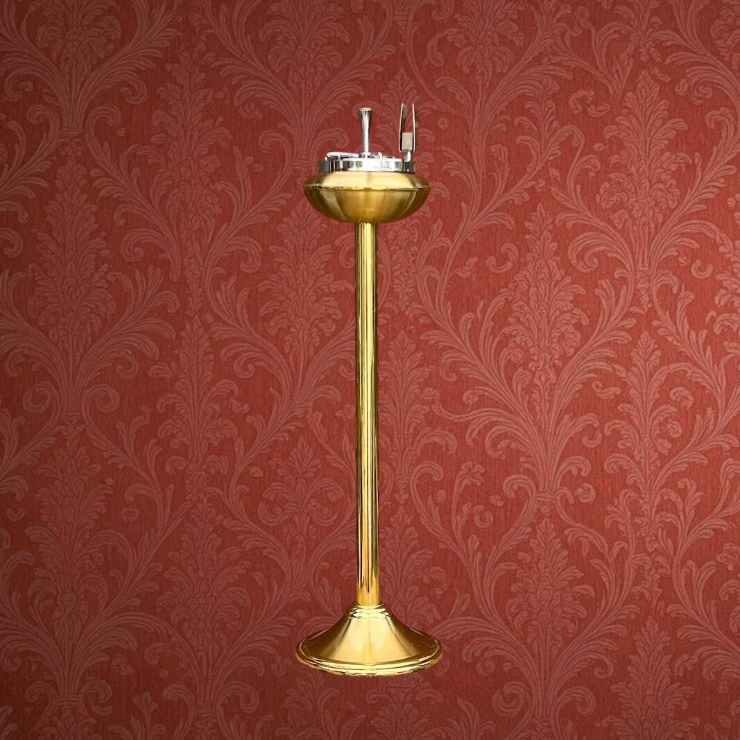 Brass footed ashtray, chrome metal, match display from the 60s and 70s.