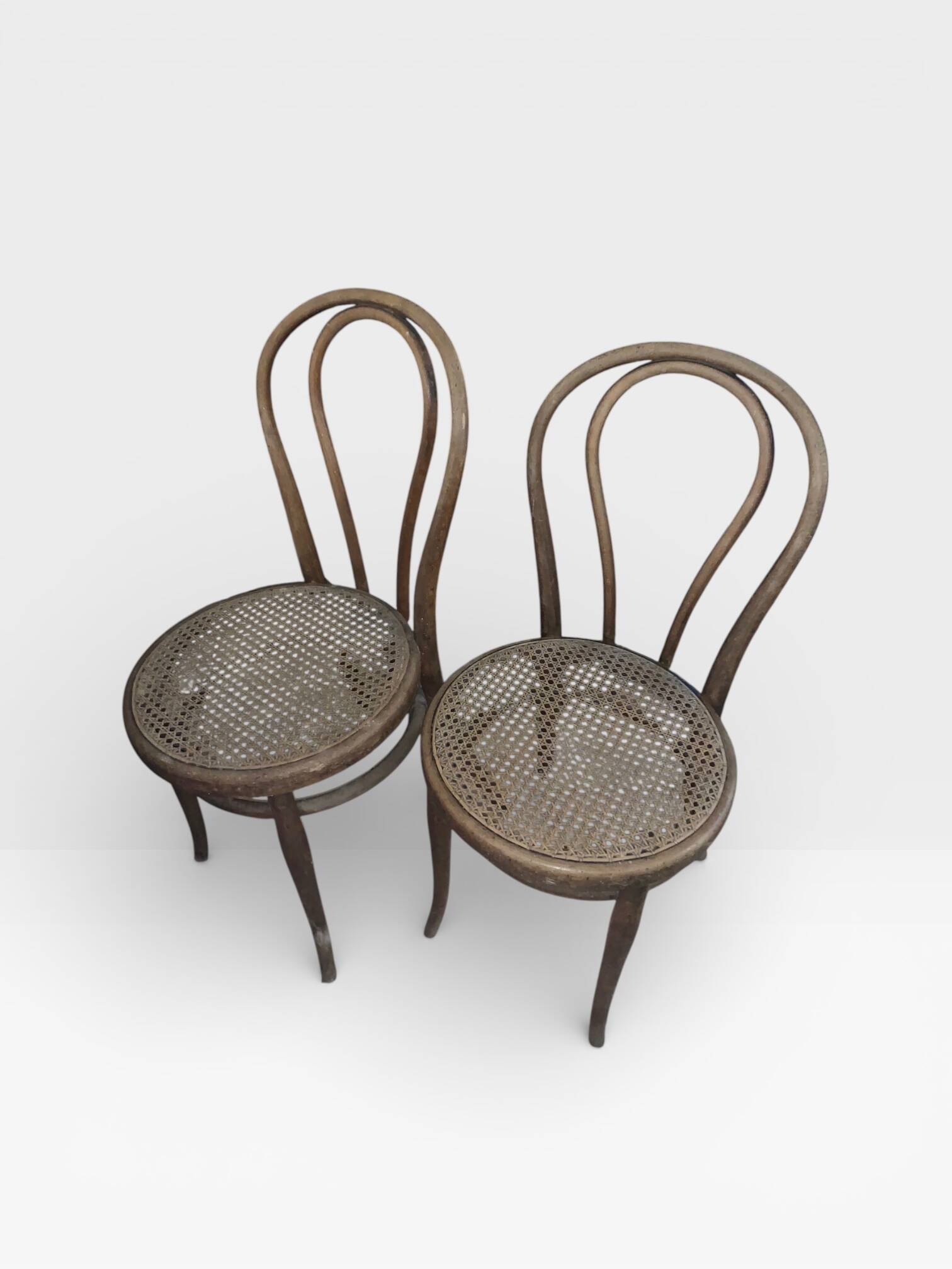 Set of 4 Authentic Thonet Chairs No. 18 – Bent Wood and Rattan