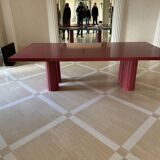 Contemporary 80s design table – Memphis style