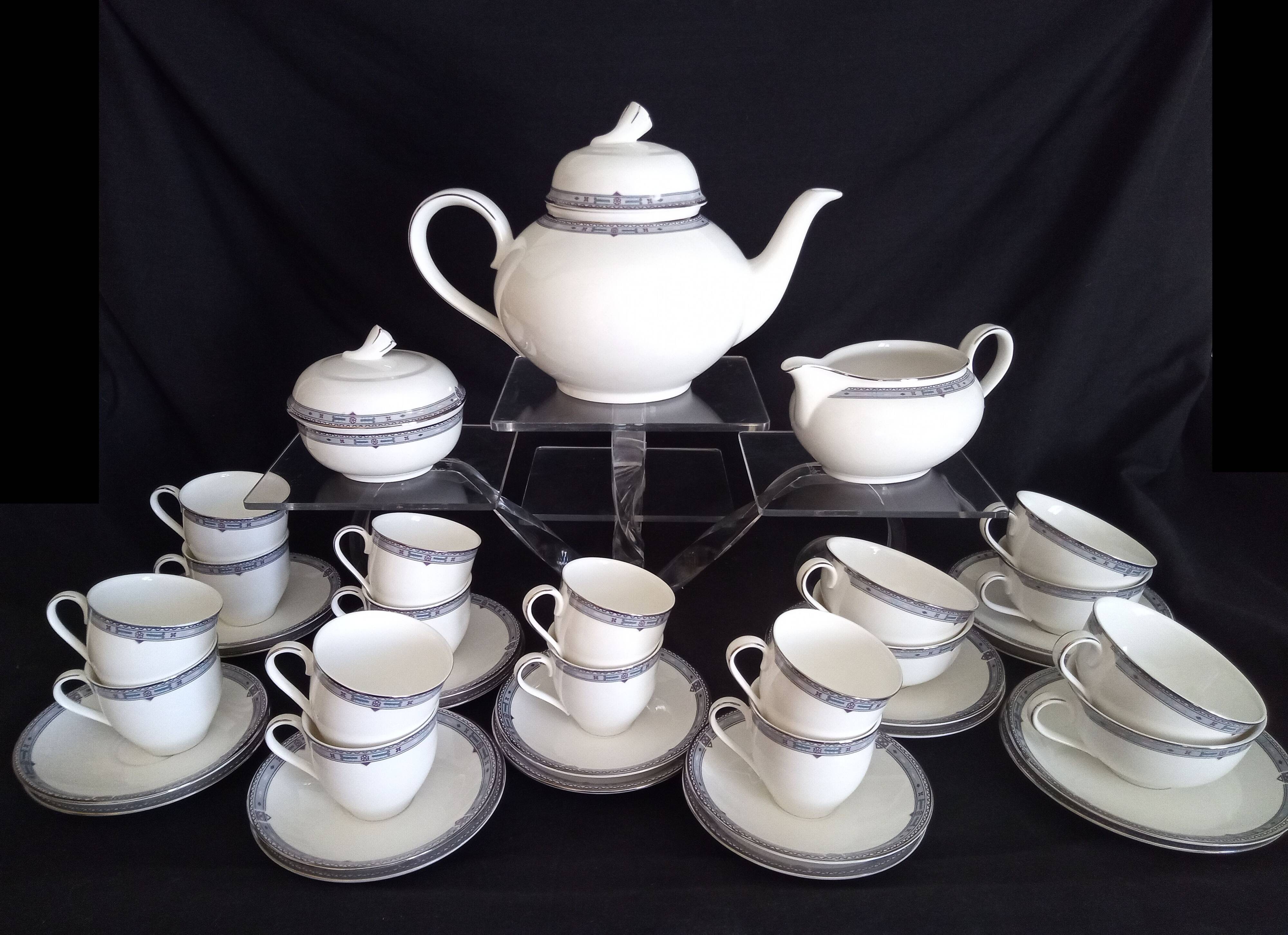 Coffee/tea service for 12 people in fine English porcelain, MAYA pattern