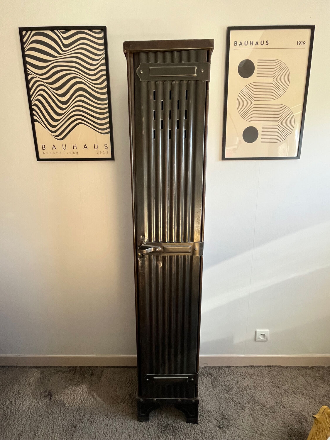 Old Strafor locker 1 door vintage industrial