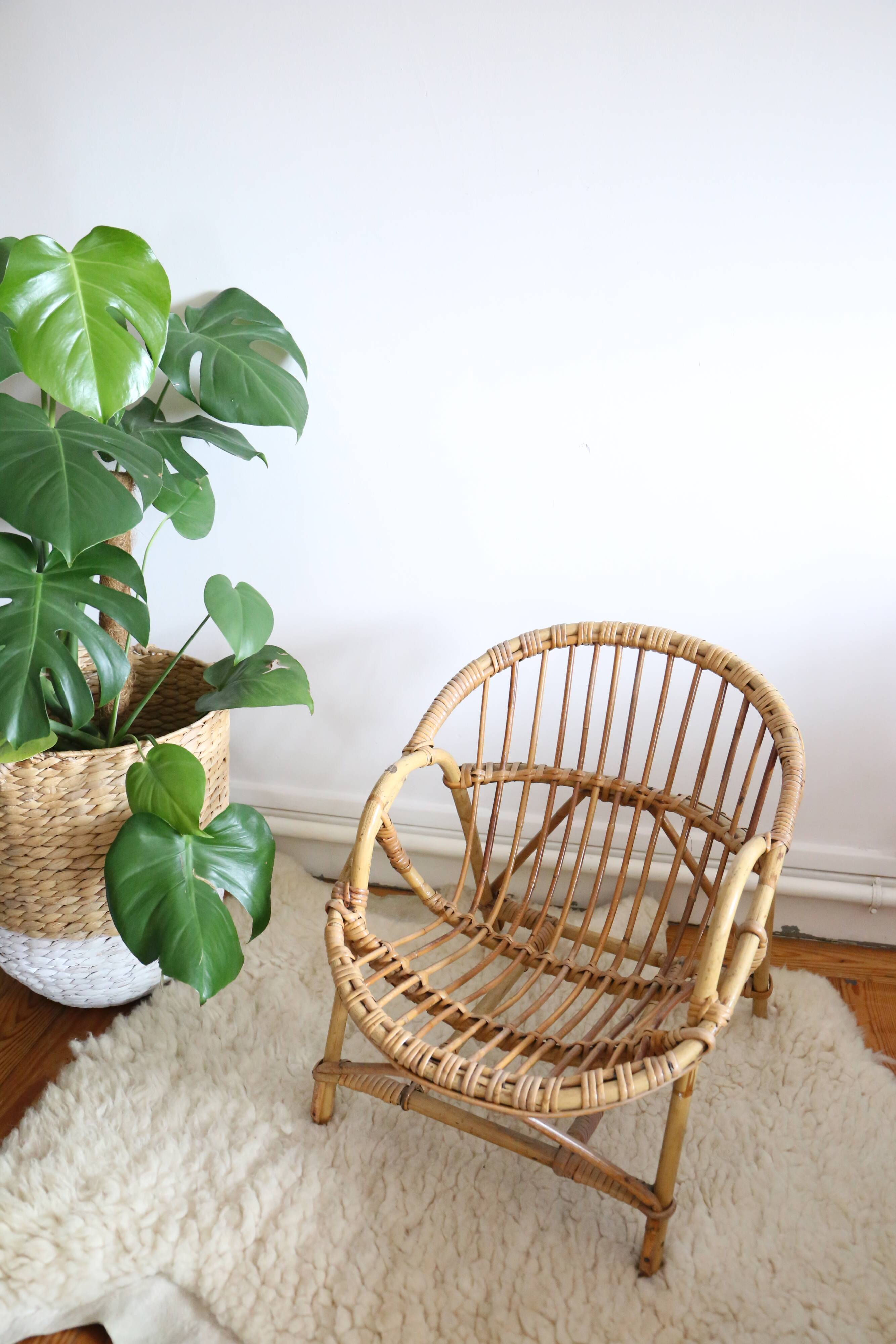 Armchair rattan basket child, vintage