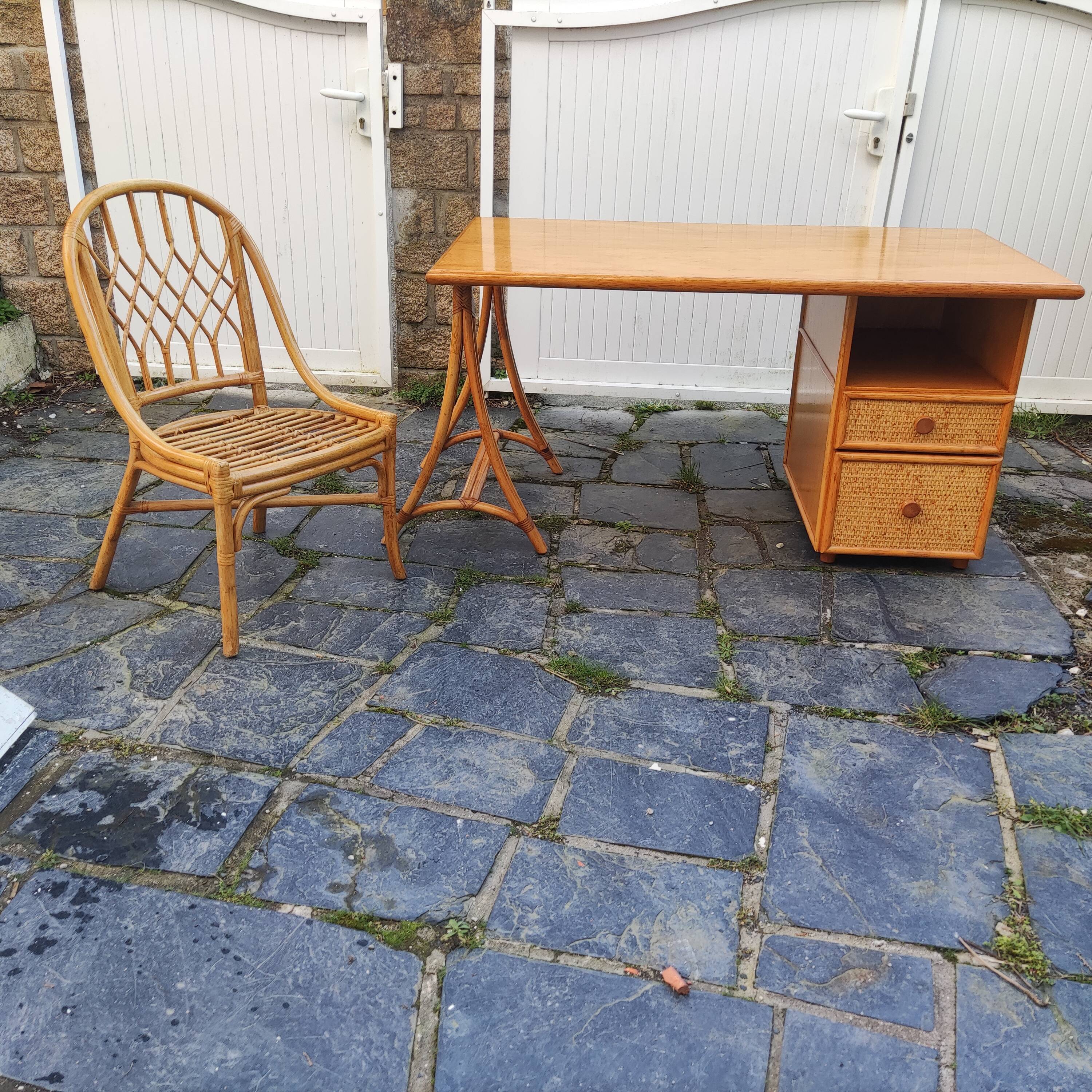 Bureau vintage en bambou et osier