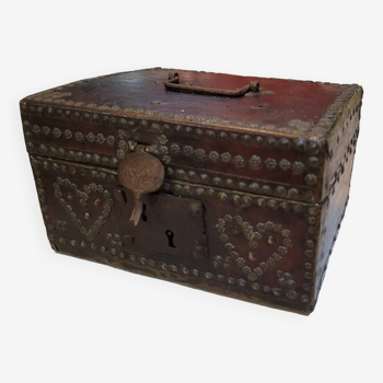 Louis XIV period leather-covered box