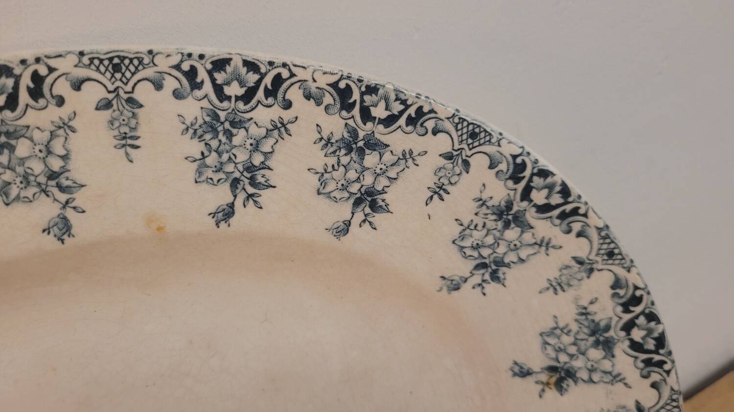 Oval iron earth dish late 19th century