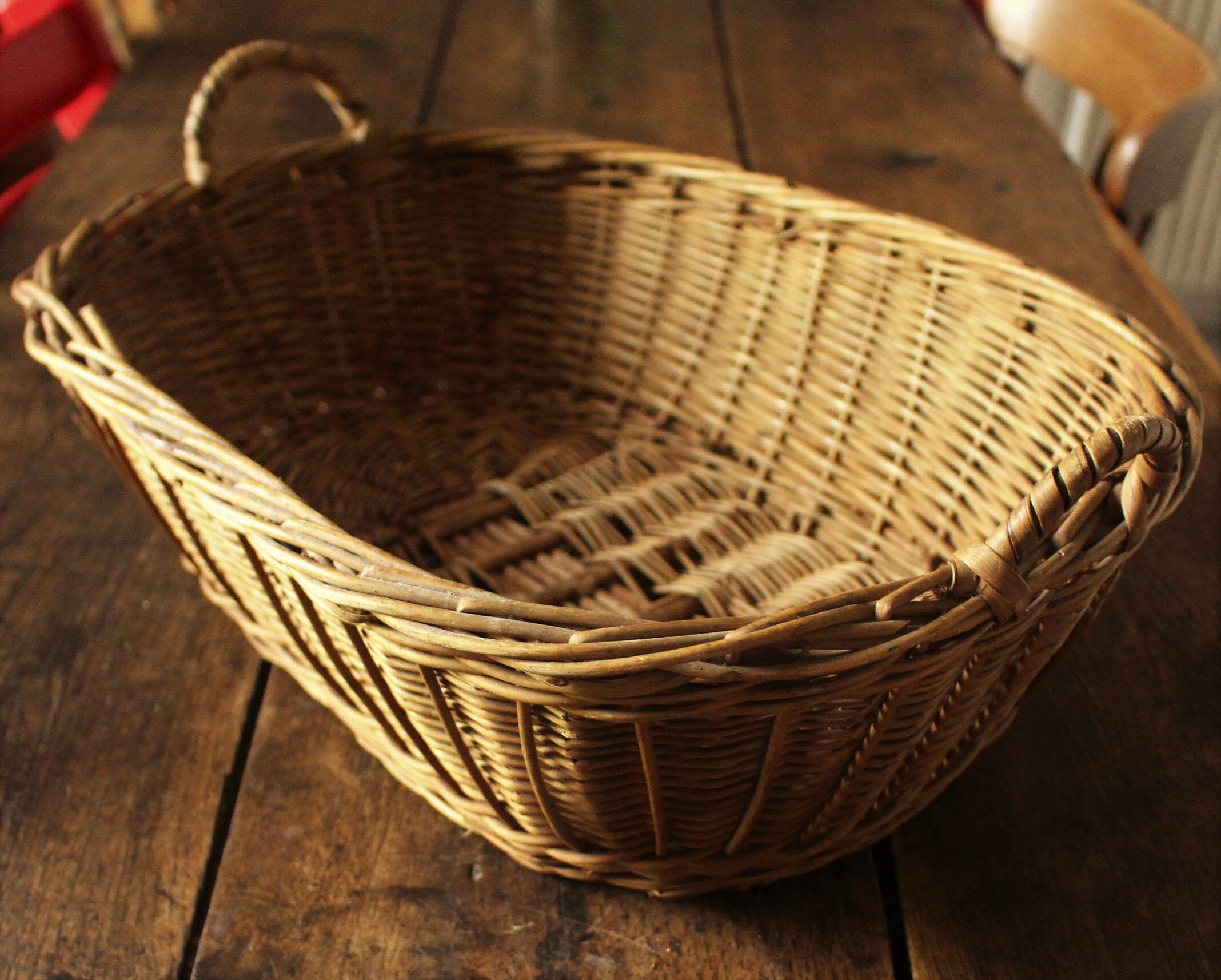 Oval basket wicker basket two handles