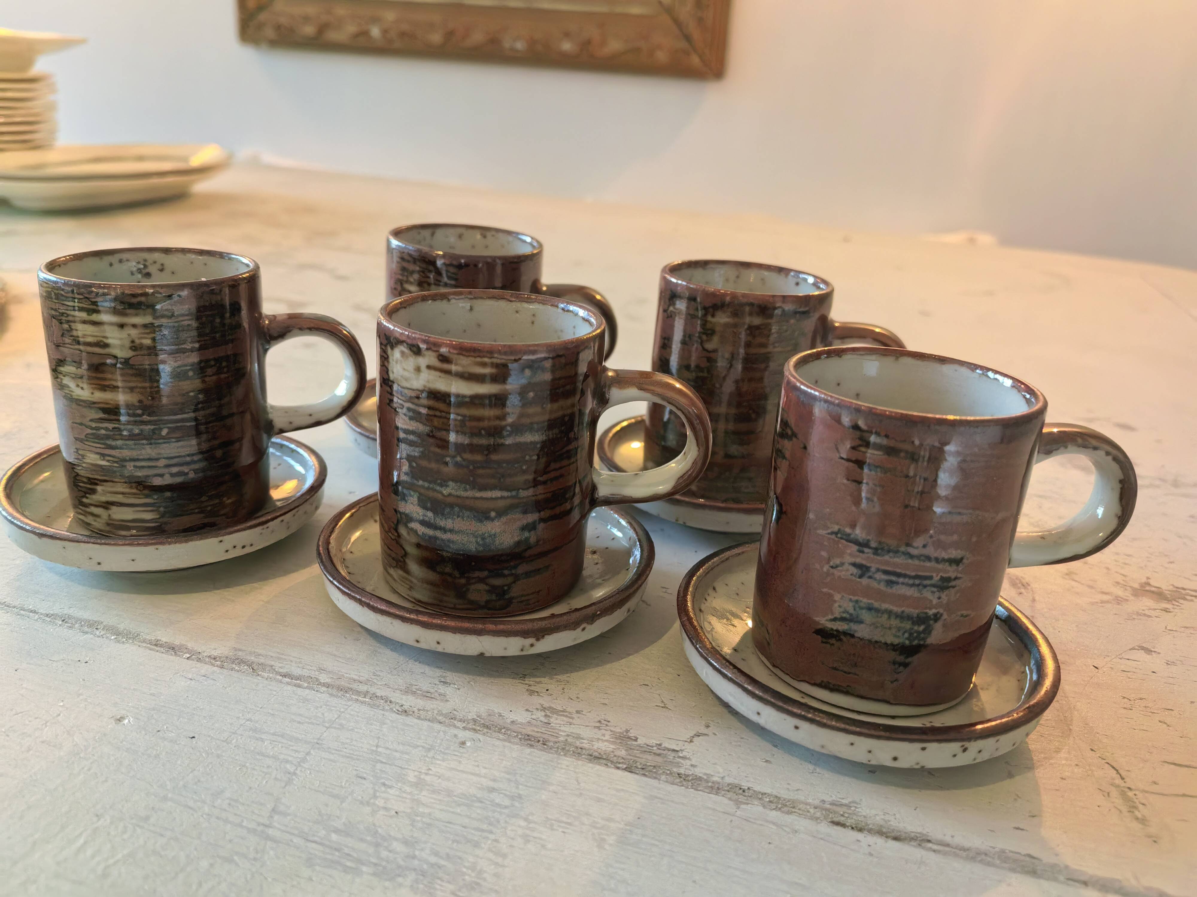 Vintage coffee service 10 pieces, 5 cups plus 5 saucers in speckled stoneware.