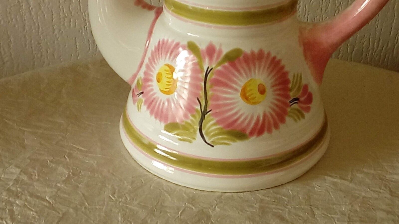 Cafetiere en faience Henriot Quimper rose