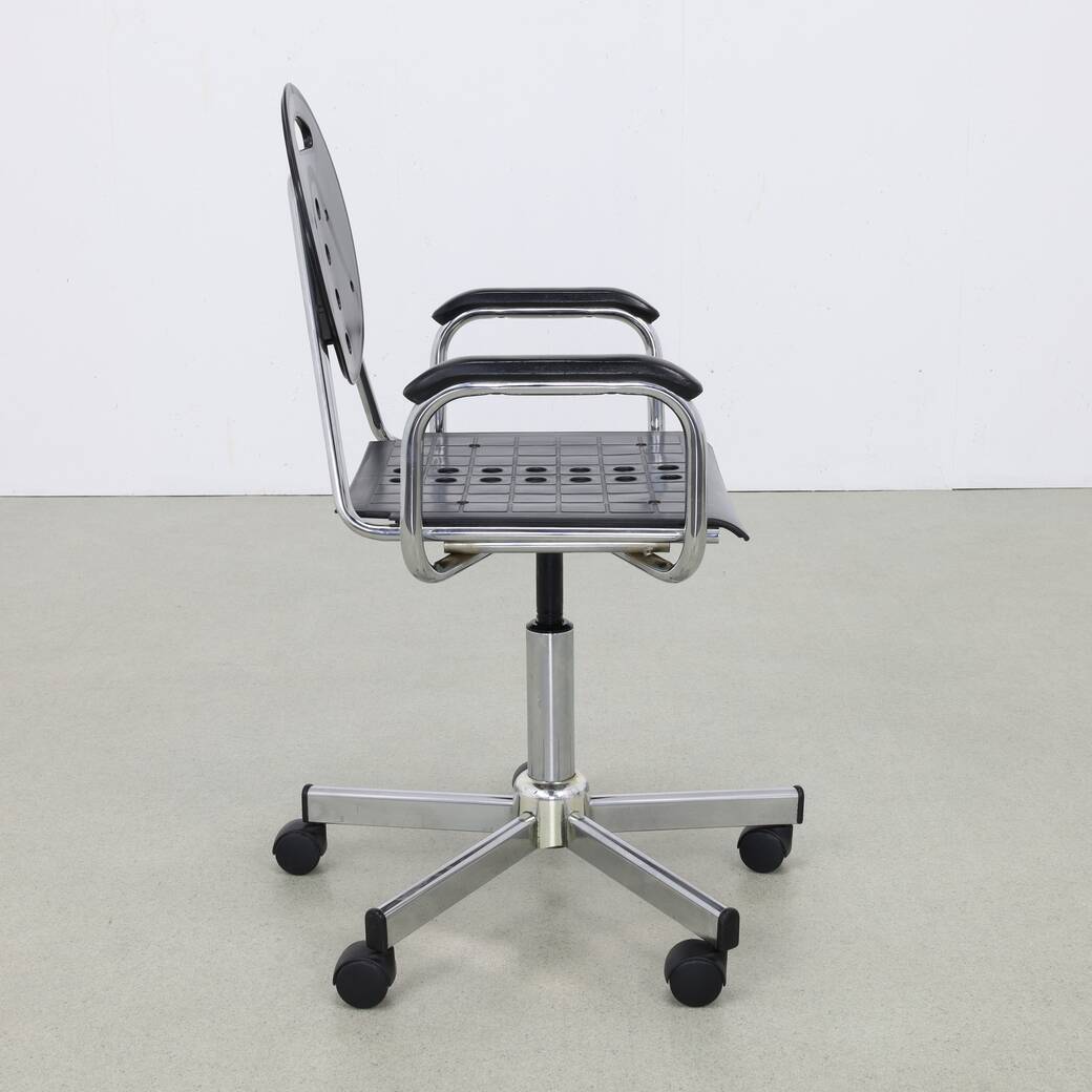 Rare office chair "Charlie" by Carlo Bimbi for Segis, 1980s Memphis style