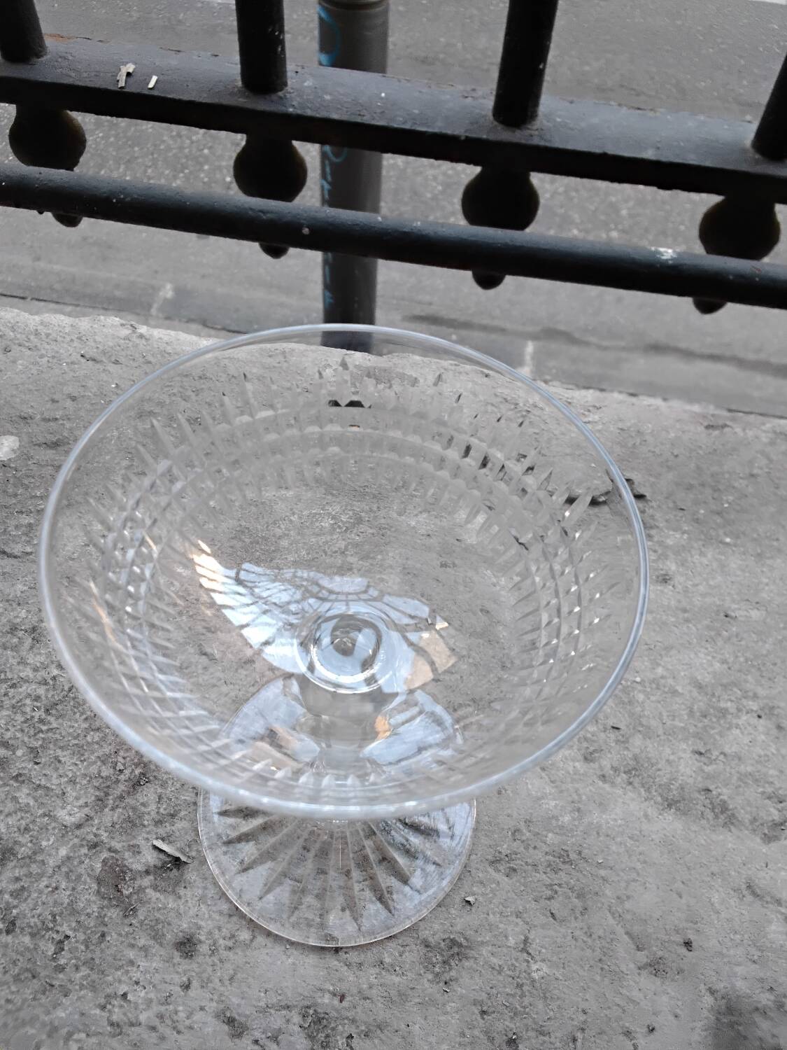4 Baccarat crystal champagne glasses, Nancy model, foot size 14cl