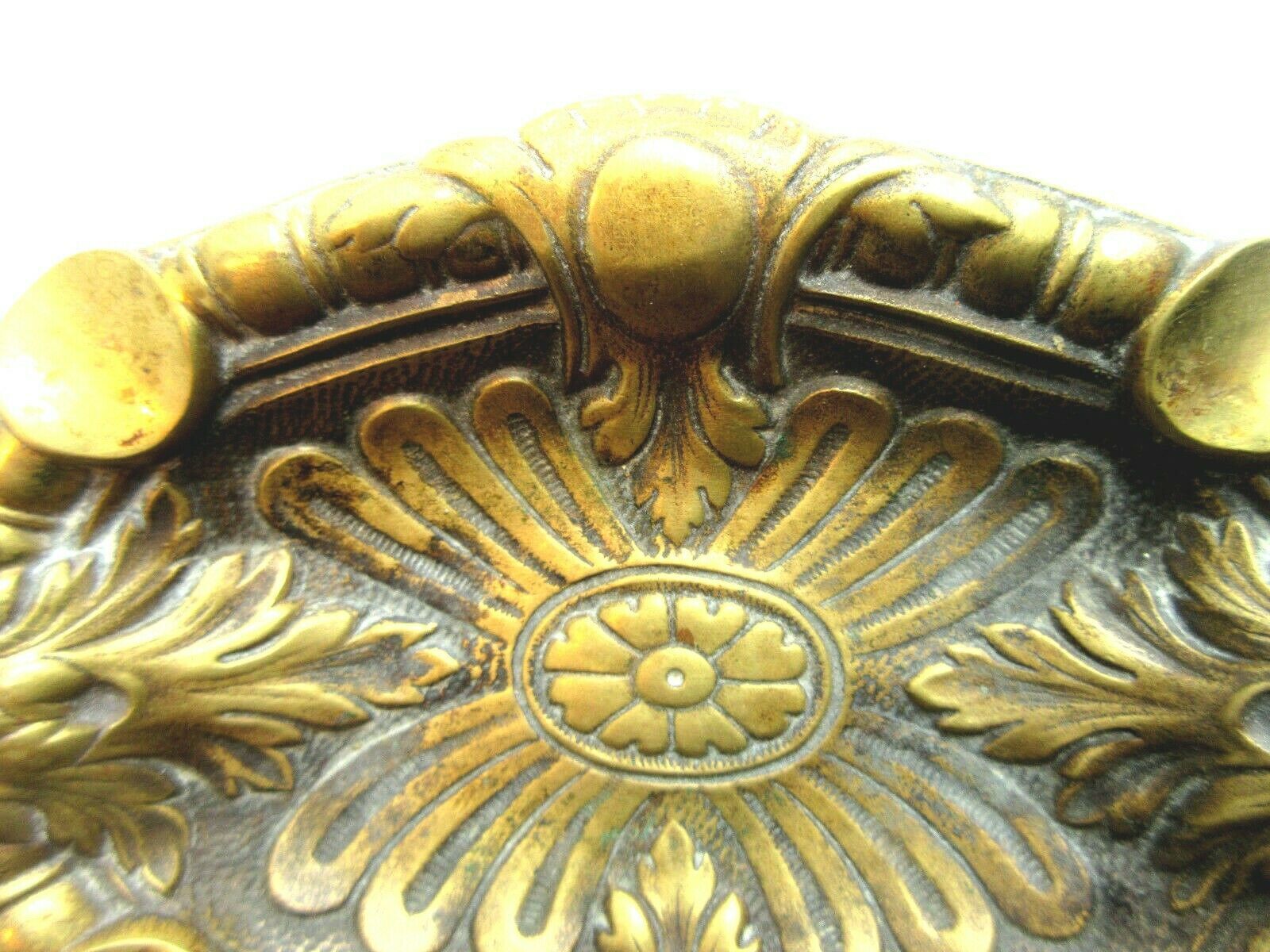 Oval ashtray in gilded bronze Napoleon III