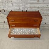 Vintage chest of drawers